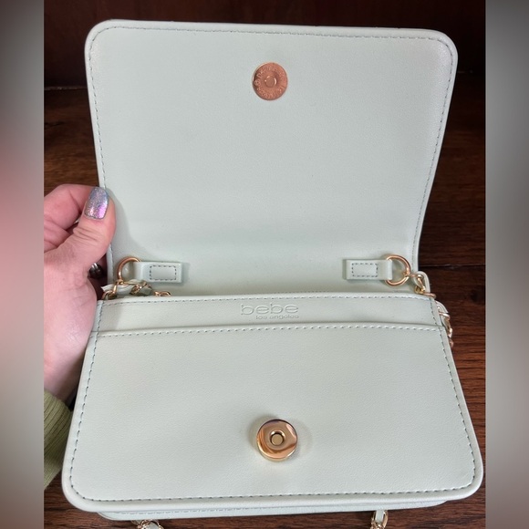 Bebe Los Angeles NWOT - Womens Crossbody Purse - Picture 3 of 9